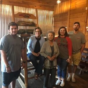 Meet your Posher, Tanya